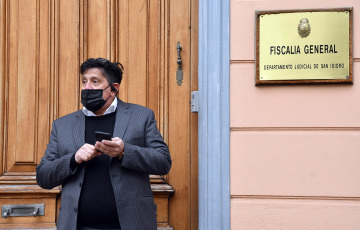 Buenos Aires, Argentina.- En las fotos tomadas el 17 de junio del 2021, el abogado Rodolfo Baqué, defensor de la enfermera, Dahiana Gisela Madrid, que intentó reanimar a Diego Maradona en la casa de Tigre. La enfermera, fue indagada por los tres fiscales que llevan adelante la investigación y aseguró, además, que tenía una mala relación con el astro del fútbol y que las personas que lo acompañaban no la dejaban ingresar a su habitación.