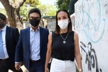 Buenos Aires, Argentina.- En las fotos tomadas el 8 de noviembre del 2021, Agustina Cosachov, una de las principales imputadas en la causa por la muerte de Diego Maradona, llega a la fiscalía de San Isidro. Los siete imputados por la muerte de Diego Armando Maradona se presentaron este lunes ante los tribunales de la localidad bonaerense de San Isidro, en la causa que investiga el fallecimiento del astro del fútbol el pasado 25 de noviembre.