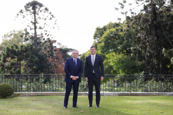 Buenos Aires, Argentina.- In photos taken on May 29, 2023, Argentine President Alberto Fernández (left) meets with Paraguayan President-elect Santiago Peña (right) in Buenos Aires, Argentina. Fernández received Peña with whom he agreed on the importance of developing the Common Market of the South (Mercosur) and the relaunch of the South American Union of Nations (Unasur). The Argentine president expressed his interest in "continuing to work on the integration between the two countries, by virtue of the historical ties of brotherhood" and confirmed his participation in the ceremony of transmission of command in Paraguay, which will take place on August 15 in Asunción .