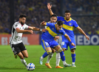 Buenos Aires, Argentina.- In the photos taken on June 6, 2023, during the match between Boca Juniors and Colo-Colo for matchday 5 of Group F played at the Bombonera stadium. Boca, qualified for the round of 16 of the 2023 Copa Libertadores by defeating Colo Colo 1-0, with a goal from Marcelo Weigandt (55).