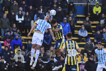 Rosario, Argentina.- In the photos taken on August 20, 2023, during the match between Central and Atlético Tucumán for the first date of Zone A of the League Cup at the Gigante de Arroyito Stadium. Central, who played with one more man from the middle of the complement, could not beat Atlético Tucumán and ended tied 0-0.