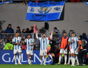 Buenos Aires - In the photo taken on September 7, 2023, with Lionel Messi's goal from a free kick, Argentina beats Ecuador 1-0. Argentina, the world champion led by its captain Lionel Messi, begins tonight its road to defend its title in the 2026 World Cup in the United States, Mexico and Canada, when it hosts Ecuador at the Monumental stadium.