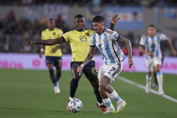 Buenos Aires, Argentina - In the photo taken on September 7, 2023, Rodrigo De Paul and Caicedo Moisés. Argentina, the world champion led by its captain Lionel Messi, begins tonight its path to defend its title at the 2026 World Cup in the United States, Mexico and Canada, when it hosts Ecuador at the Monumental stadium.