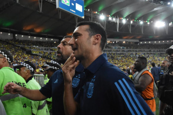 Rio de Janeiro, Brazil.- In the photos taken on November 22, 2023, the Argentine coach, Lionel Scaloni, during Argentina's historic 0-1 victory over Brazil in the classic played at the Maracaná for the South American qualifiers. Scaloni questioned his permanence in office in the press conference he gave after the game. "I want some time to think because this team needs a coach who has all the energy possible," said Scaloni, who made Argentina world champion in Qatar 2022 and champion of the Copa América in 2021.
