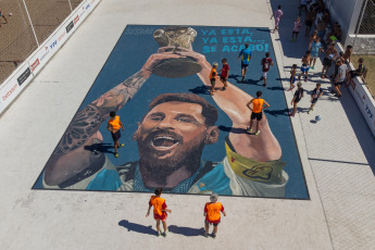 Mar del Plata, Argentina.- In the photos taken on January 15, 2024, the Lionel Messi mural painted by two artists from the city of Mar del Plata is shown. The mural, almost 100 square meters on the cement floor of a football field, in a resort in Punta Mogotes, pays tribute to Lionel Messi a year after commanding the Argentine team that became world champion in Qatar.