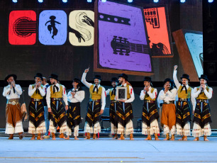 Córdoba, Argentina.- In the photos taken on January 24, 2024, during the presentation of the malambo group, 'El Ramalazo', in the Córdoba city of Cosquín. The National Folklore Festival began on Saturday, January 20 and runs until Sunday the 28th. It is one of the most important celebrations held in the country to honor the representative music of Argentines.