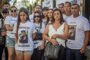 Mar del Plata, Argentina.- In the photos taken on January 30, 2024, the mother of a motorcyclist murdered after a traffic argument, in 2021 in the Buenos Aires city of Mar del Plata, testified this Monday, at the beginning of the trial for the crime. Jorge Mattar has been detained since July 2021 for the murder of Leandro Yamil Vilugron.