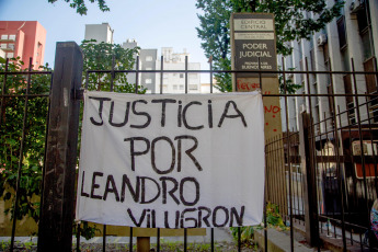 Mar del Plata, Argentina.- In the photos taken on January 30, 2024, the mother of a motorcyclist murdered after a traffic argument, in 2021 in the Buenos Aires city of Mar del Plata, testified this Monday, at the beginning of the trial for the crime. Jorge Mattar has been detained since July 2021 for the murder of Leandro Yamil Vilugron.