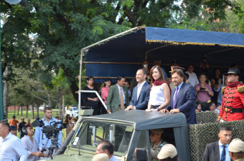 Salta, Argentina.- En las fotos tomadas el 20 de febrero del 2024, el gobernador de Salta, Gustavo Sáenz, acompañado por la vicepresidenta Victoria Villarruel; el ministro del Interior, Guillermo Francos, y otros mandatarios provinciales, encabezó los actos oficiales por el 211º aniversario de la Batalla de Salta. Los actos, contaron con un desfile militar y el tradicional paseo festivo de los gauchos montados a caballo.