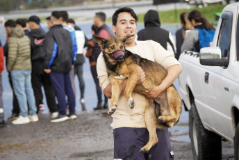 Son más de 3.000 las personas que han sido evacuadas en las últimas horas en distintos municipios del norte de la provincia de Buenos Aires, de manera preventiva ante el avance de las inundaciones tras las intensas lluvias ocurridas desde el jueves por la tarde.