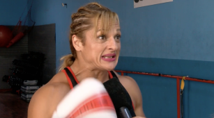 Alejandra 'Locomotora' Oliveras anuncia pelea por título mundial en Santa Cruz